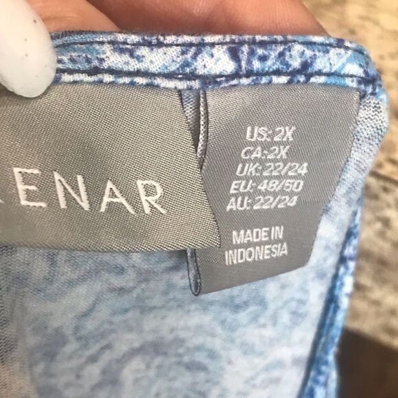 Kenar Size 2X Paisley Blue and White V Neck Blouse - Picture 7 of 9